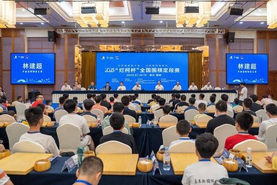 白丝袜被c