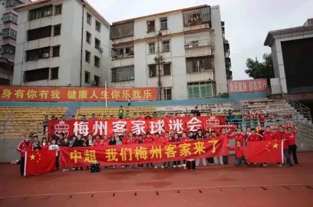 青草av.久久免费一区